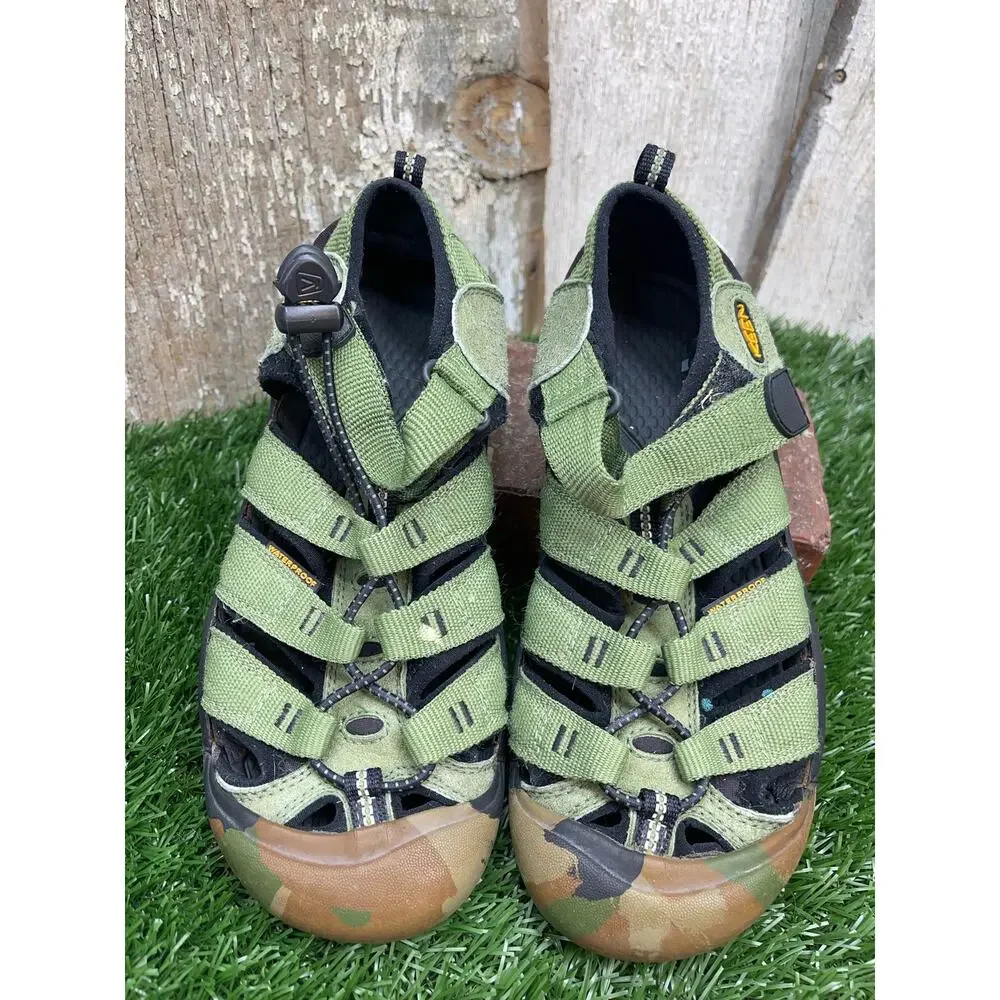 KEEN Newport H2 Water Sandals Youth 4 Camo